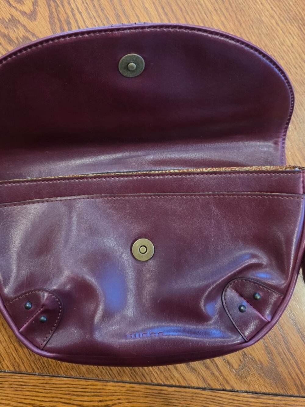 Guess handbag - Picture 3 of 4